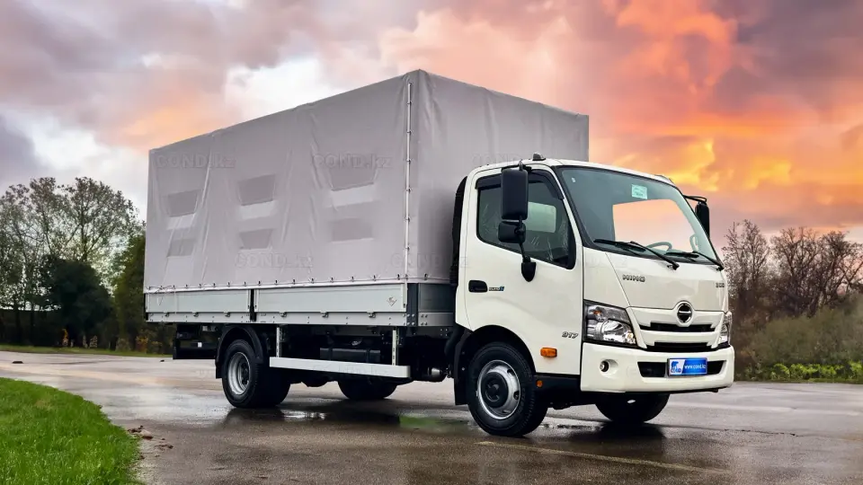 Demountable COND drop-side body with tilt on a HINO 300