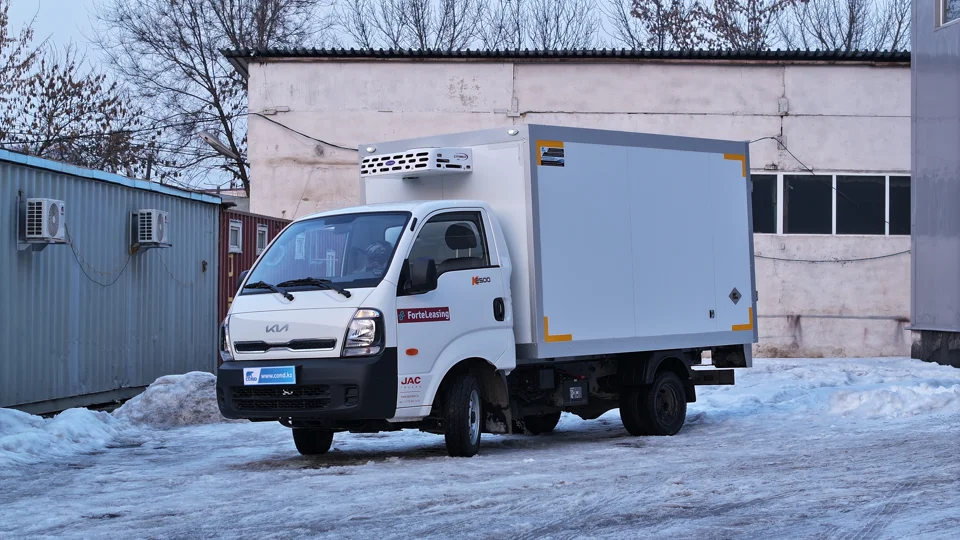 Рефрижератор Kia Bongo K2500 с холодильной установкой Carrier Citimax 280