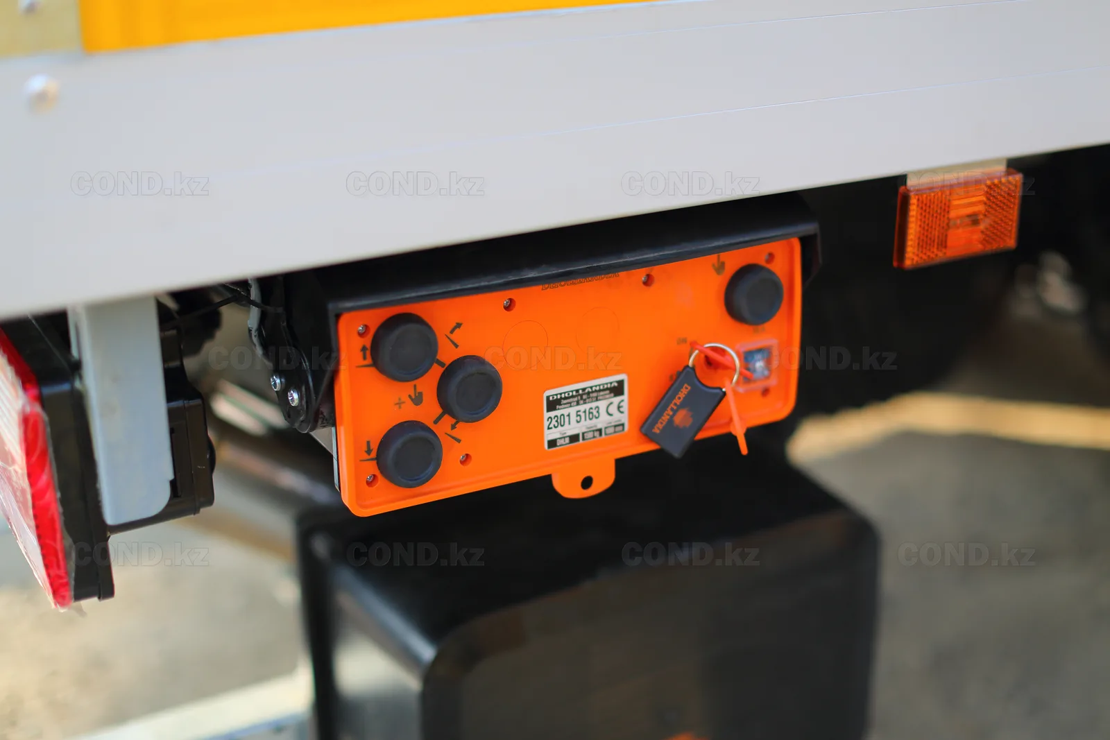 Dhollandia control box on the frame