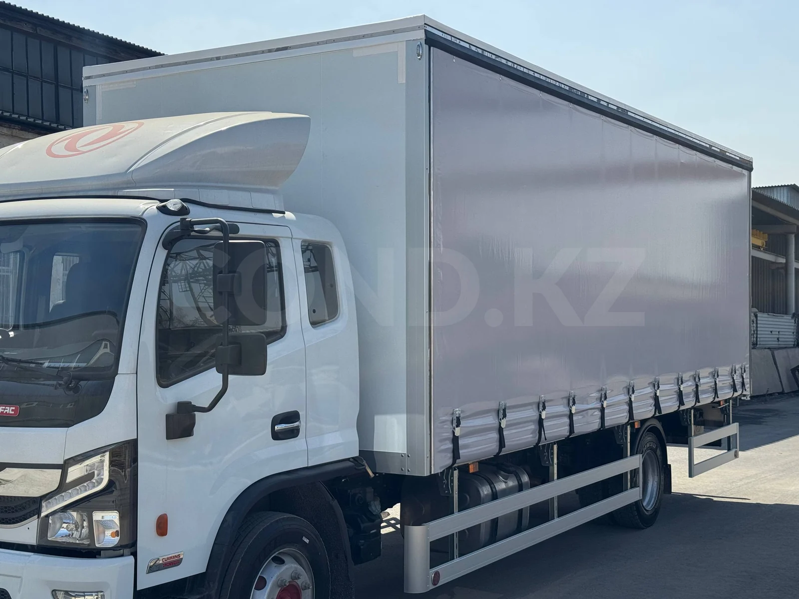 DongFeng C120L — кабина и передняя стенка шторно-бортового кузова — COND