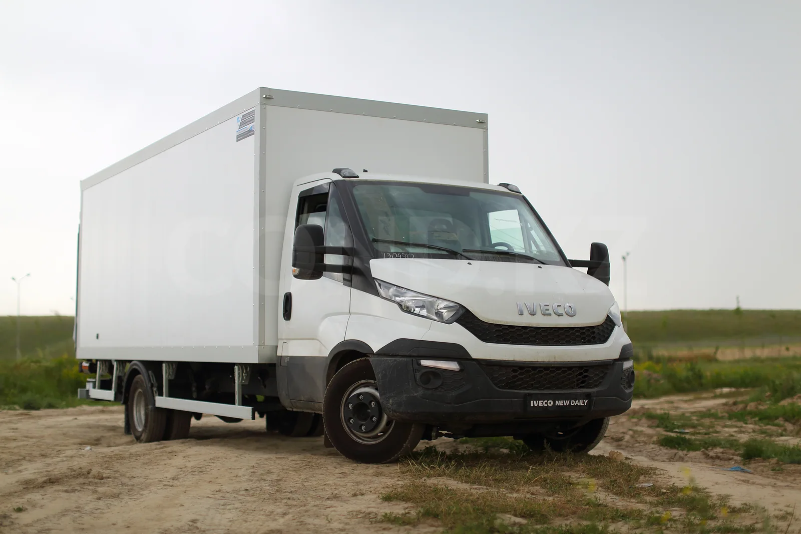Изотерм Iveco Daily 70C15 в Алматы — кабина Iveco Daily 70C15 и передняя часть кузова — COND