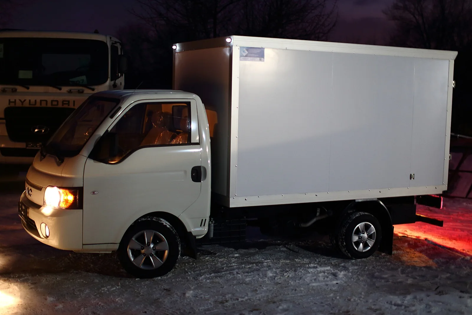 JAC X200 шассиіндегі изотермиялық фургон — COND