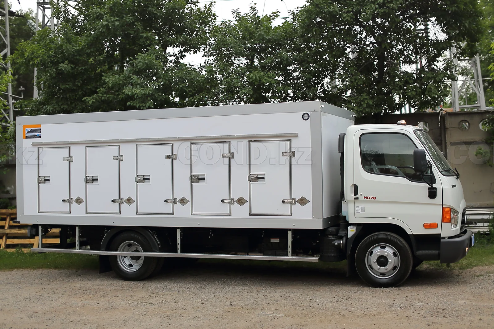 Hyundai HD78 шассиіндегі эвтектикалық фургон-мұздатқыш — COND