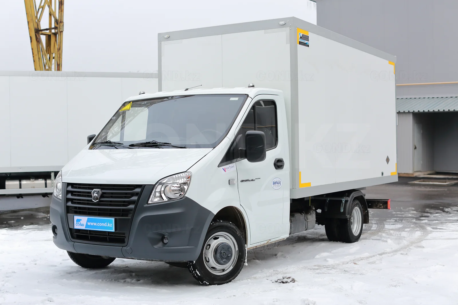 ГАЗель NEXT A21R32 — Промтоварный фургон на шасси ГАЗ Газель Next — промтоварная будка на газель, передняя часть 3/4 — COND