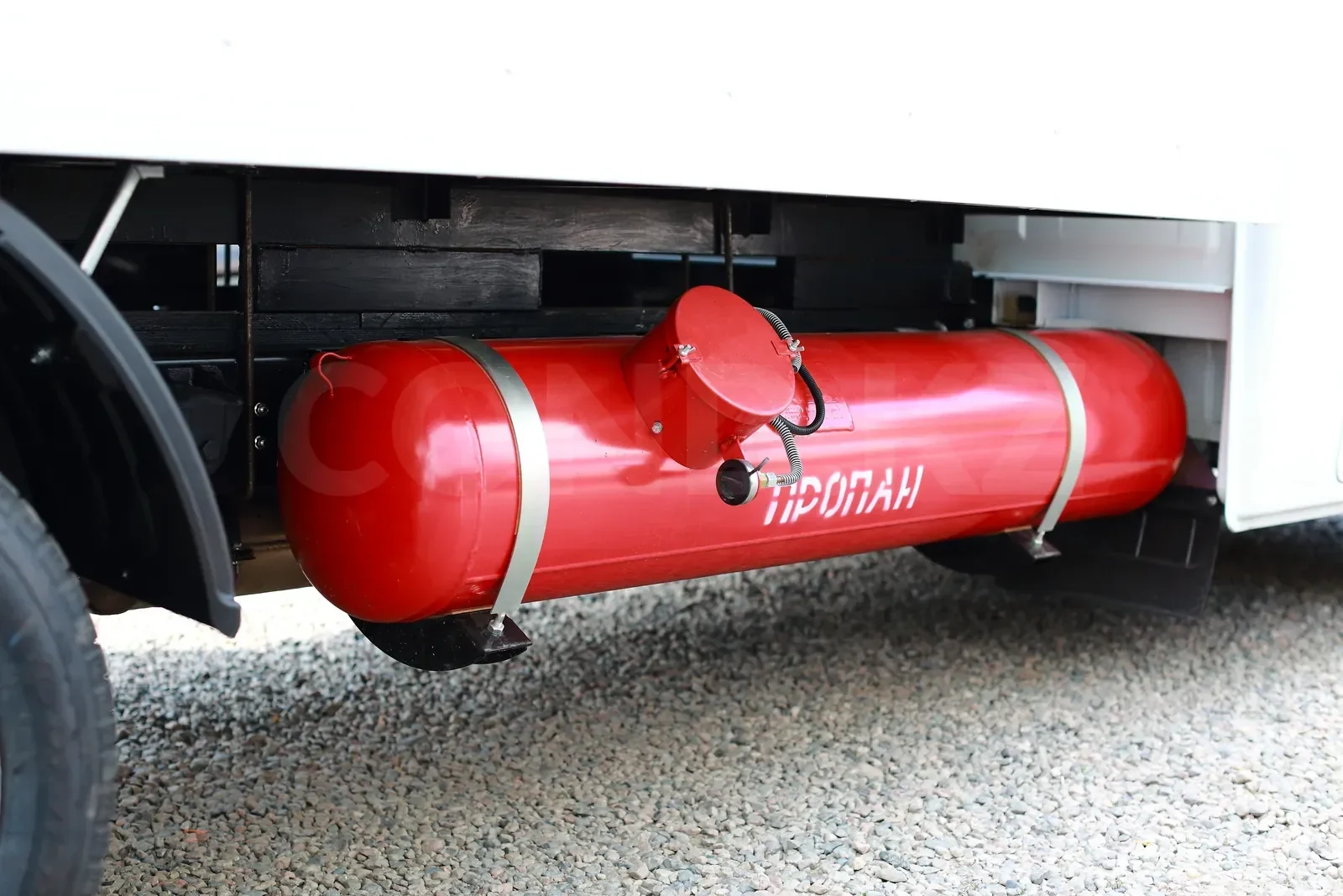 GAZelle Next A21R35 — LPG equipment, a propane cylinder under the body — COND