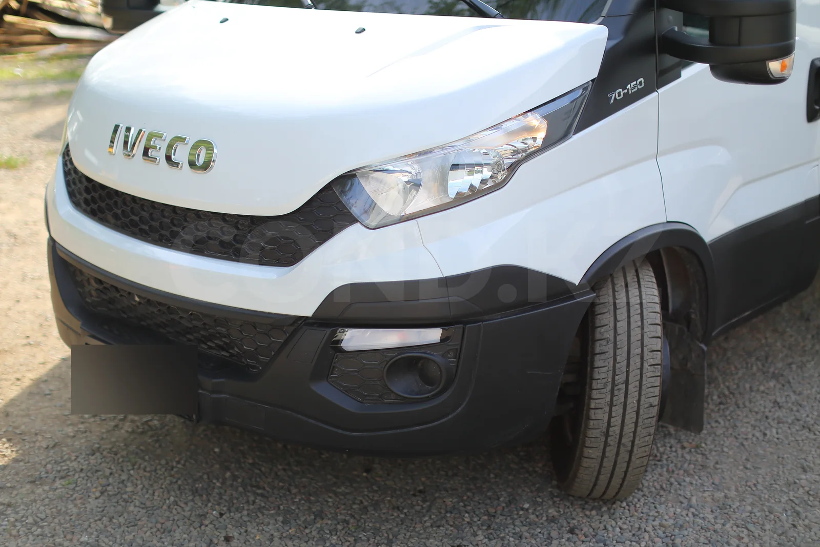 Рефрижератор на шасси Iveco Daily 70C15 — кабина Iveco Daily 70C15 крупным планом — COND